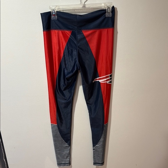 Women’s New England Patriots Red and Blue Leggings - Picture 2 of 3